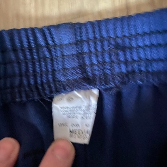 Mens navy LL Bean padded bike shorts pockets size medium - Picture 2 of 2